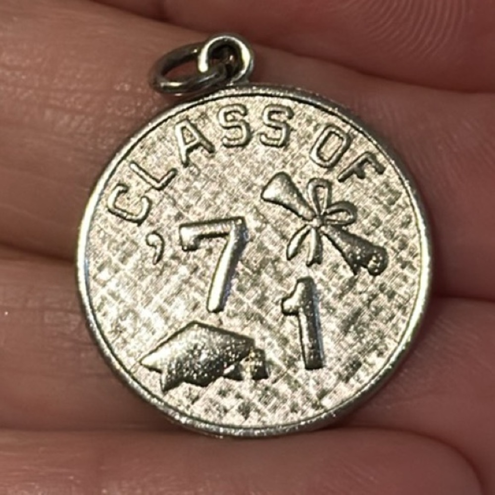 1971 WELLS Sterling Silver Class of ‘71 1971 Charm For Bracelet Vintage